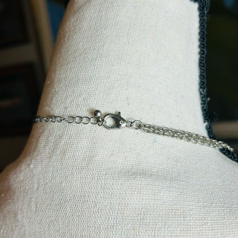 Long Silver and Blue Tassel Necklace Beaded Double Strand Oval Link Unsigned - Picture 5 of 11